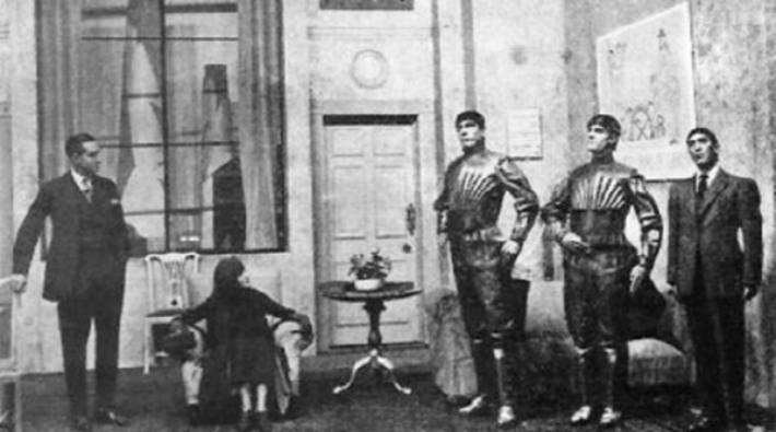 카렐 차페크의 희극 'R.U.R' 1922년 초연 모습. 위키미디어 커먼즈 제공 