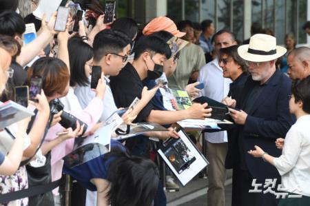 톰크루즈-크리스토퍼 맥쿼리 감독 내한