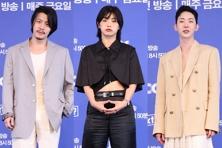 왼쪽부터 가수 이현, 댄서 아이키, 2AM 조권. JTBC 제공