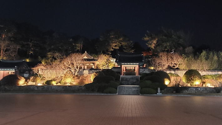 오죽헌 야간조명. 강릉시 제공