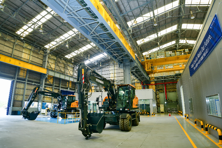 현대건설기계 울산공장 품질확보센터. HD현대건설기계 제공