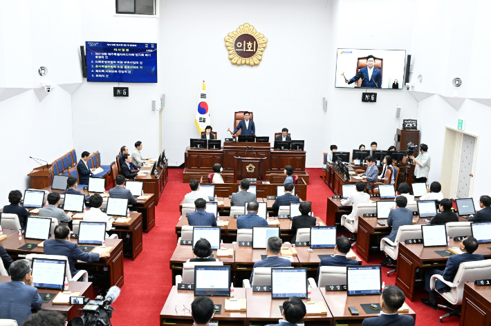 제주도의회 본회의 모습. 도의회 제공