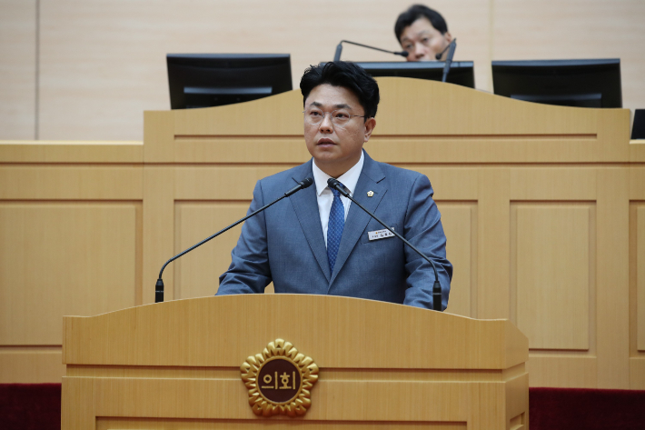 김호진 전남도의원(더불어민주당‧나주 1), 본회의장 발언 모습. 전남도의회 제공