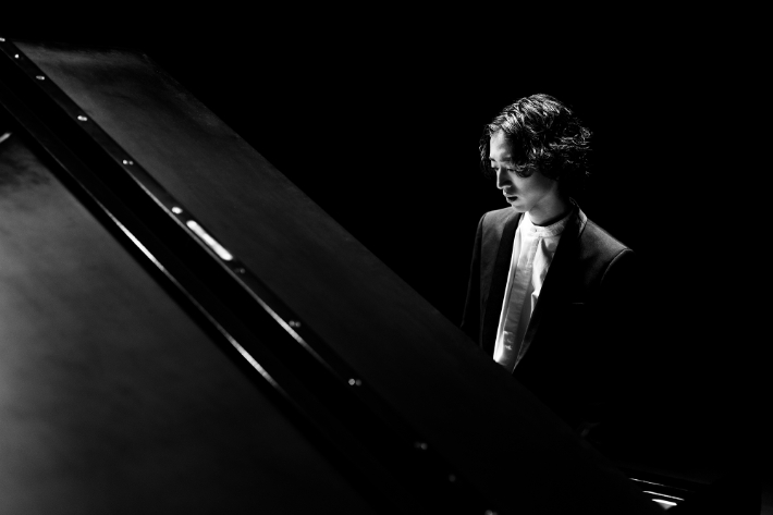 [EN:터뷰]角野勇人「工学部に行ってピアニストになりました」