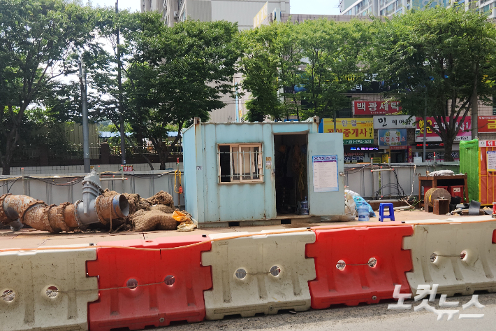 광주도시철도 2호선 공사현장에 휴식 등의 용도로 마련된 컨테이너. 박성은 기자