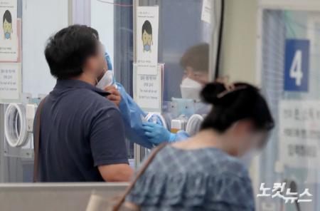 코로나 확진자 수 5주 연속 증가