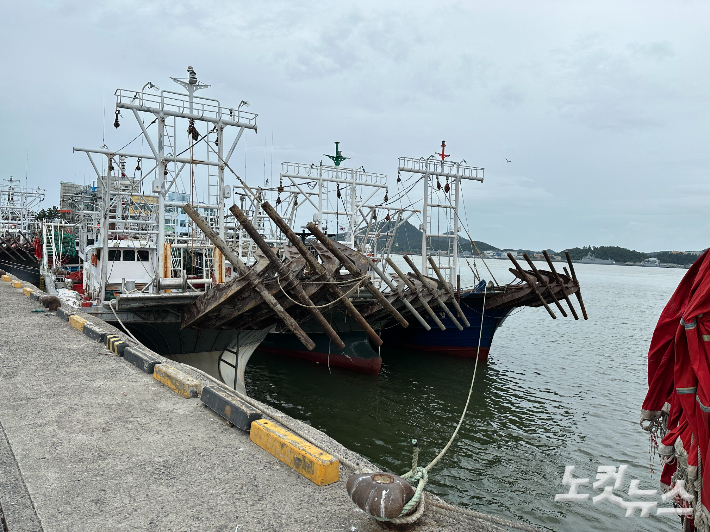 9일 오후 전남 목포 남항에 어선들이 피항해 있다. 김한영 기자 
