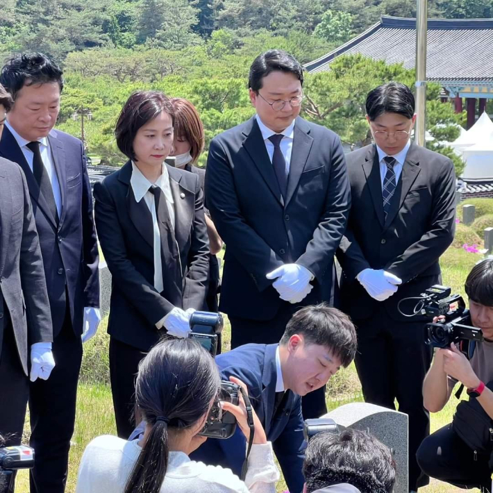 지난 5월 17일 국립 5·18 민주묘지를 함께 찾은 이준석 전 대표, 천하람 순천갑 당협위원장. 이준석 페이스북 캡처 