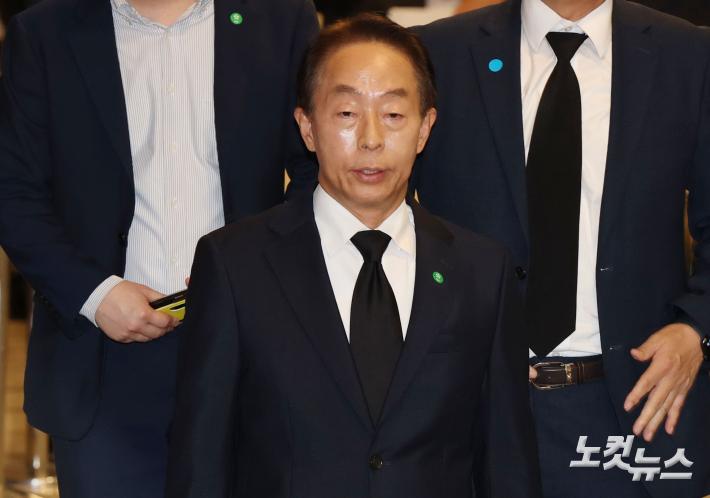 윤석열 부친상 빈소 찾은 김현철