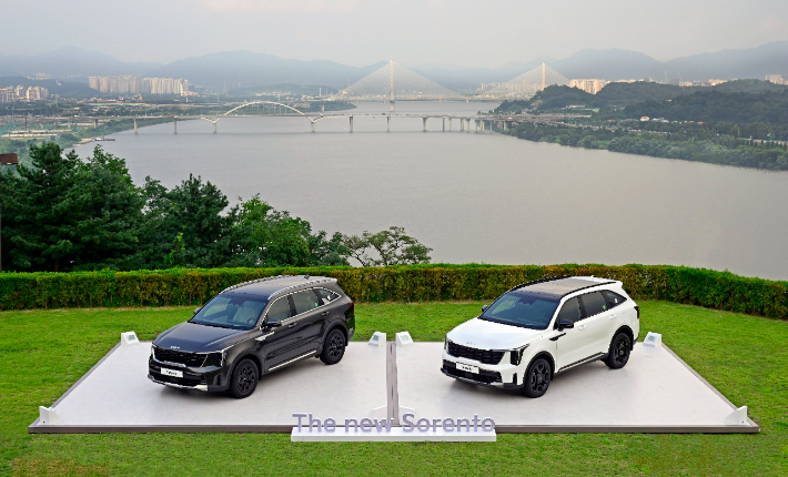 4세대 쏘렌토의 상품성 개선 모델 '더 뉴 쏘렌토'. 기아 제공