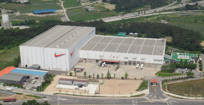 나이키코리아 물류센터 '나이키 이천 CSC' 전경. ㈜두산 제공