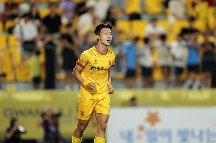 엄지성. 한국프로축구연맹 제공