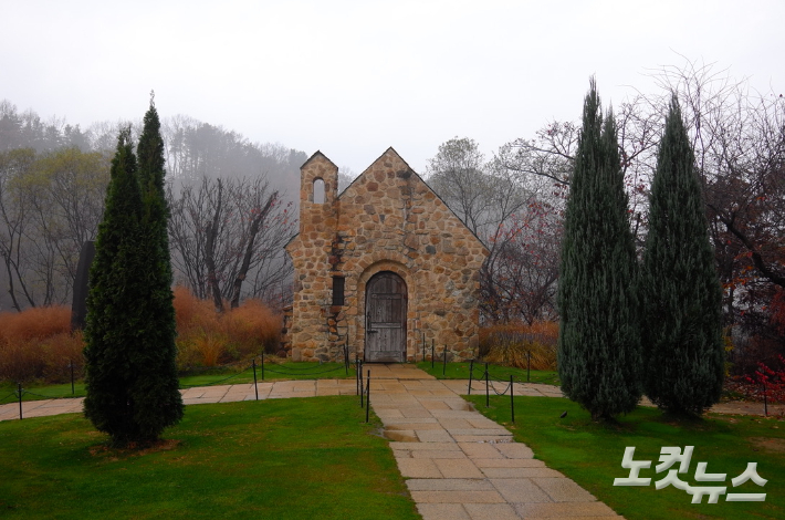이탈리아 작은 마을 같은 모습. 김유정 여행작가