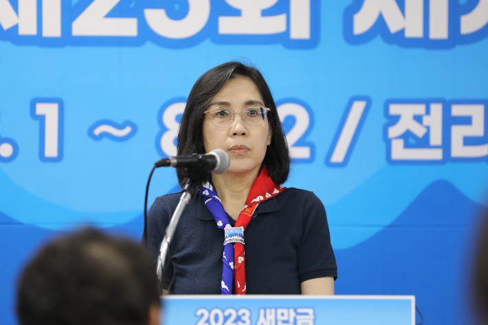 전북 새만금 2023 세계스카우트 잼버리 현장에서 브리핑하는 김현숙 여성가족부 장관. 송승민 기자