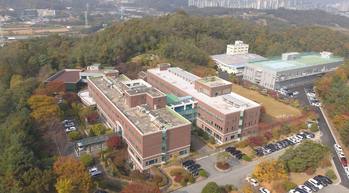 금호석유화학그룹이 미래 신성장 플랫폼을 확보하기 위한 전략을 모색하고 있다. 금호석유화학 제공