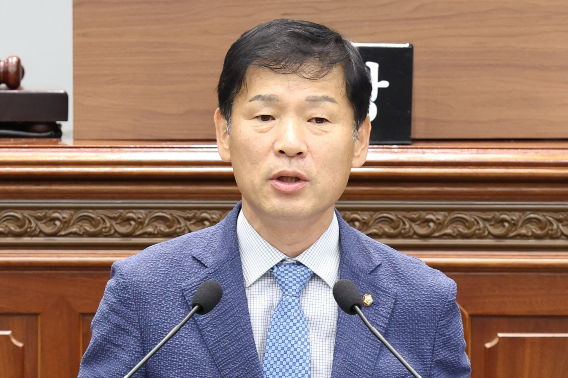 정순욱 창원시의원. 창원시의회 제공