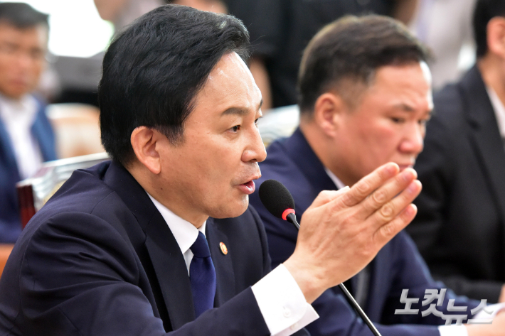 원희룡 국토교통부 장관이 질의에 답변을 하고 있다. 윤창원 기자