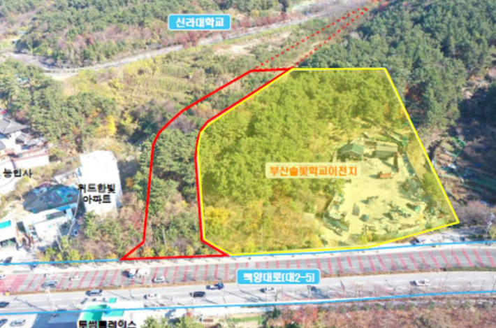 부산솔빛학교 이전 예정지. 오른쪽 아래 부분 일부를 자원재생 업체가 무단점유하고 있다. 부산시교육청 제공