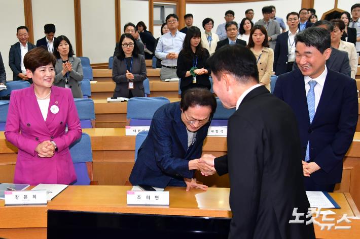 공교육 디지털 개혁 방안 토론회 만난 김진표-이주호-조희연-강은희