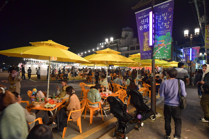 지난해 신라문화제 야시장 '달빛난장' 풍경 경주시 제공