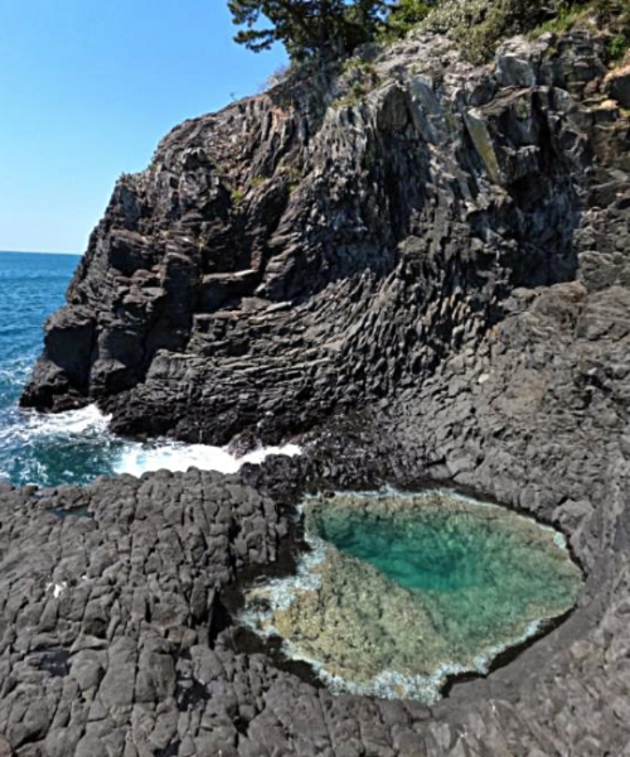 '블루홀'. 서귀포해양경찰서 제공