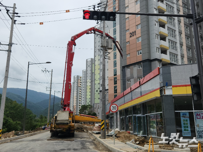 입주예정일을 2일 앞 두고 광주 동구 한 신축아파트에서 공사가 진행중인 모습. 박성은 기자 