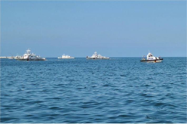 포항 해안 시운전 장갑차 침수…방위산업체 직원 2명 실종