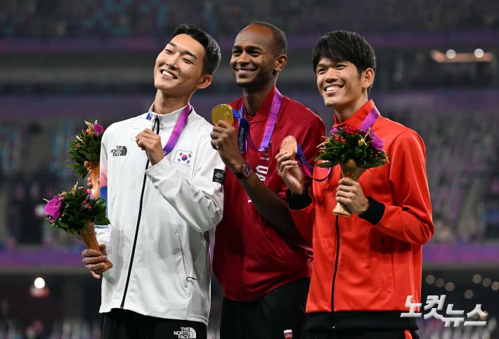 AG 男높이뛰기 시상식