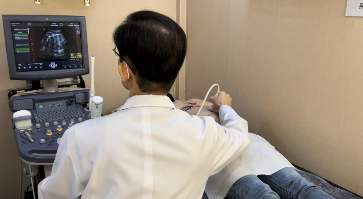 찾아가는 산부인과. 경남도청 제공