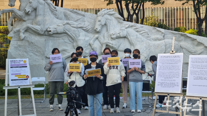 '이준석의 학내 초청 강연을 강력 규탄하는 숭실대학교 연합'은 5일 오후 서울 동작구 숭실대학교 학생회관 앞에서 기자회견을 열어 이준석 초청 강연을 규탄했다. 양형욱 기자