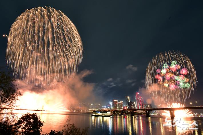 7일  서울 여의도 한강공원 인근에서 열린 