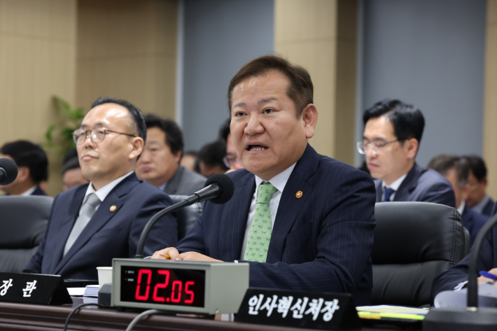 질문에 답변하는 이상민 행안부 장관. 연합뉴스