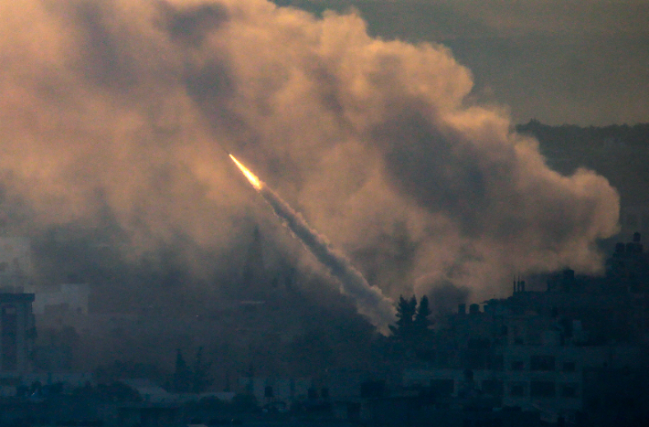 하마스가 이스라엘을 향해 발사한 로켓. 연합뉴스