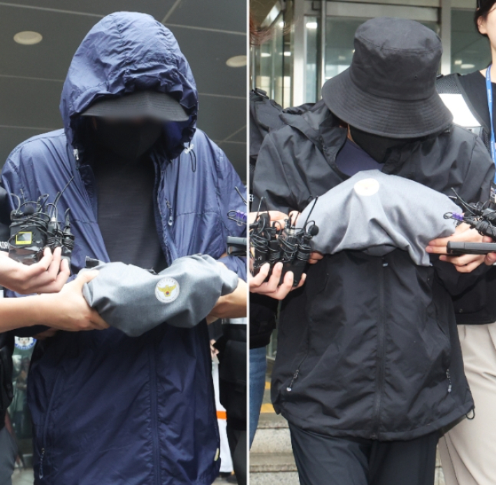'용인 영아살해' 사건의 친부(왼쪽)와 외할머니가 용인동부경찰서에서 검찰로 송치되고 있다. 연합뉴스