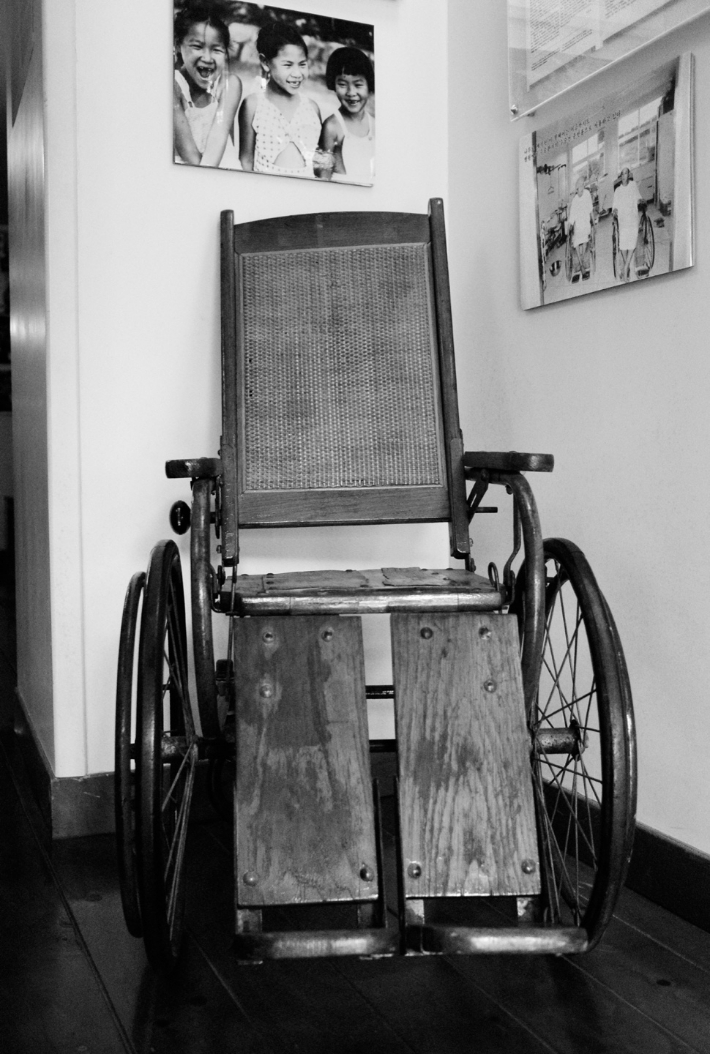 애양병원에서 한센인들이 수술실에 들어가기 위해 사용했던 휠체어. 박성태 작가 제공