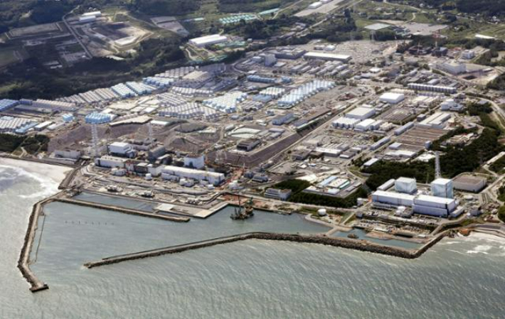 일본 정부와 도쿄전력이 오염수 방류를 시작한 후쿠시마 제1원자력발전소와 앞바다 전경. 연합뉴스