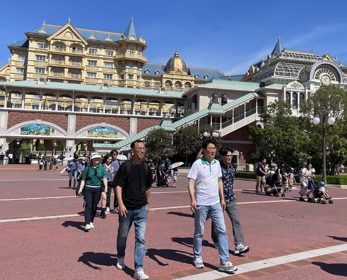 지난 9월 일본 디즈니랜드를 방문한 노관규 시장. 순천시 제공 