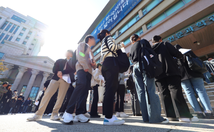 2024학년도 한국외대 수시모집 학생부종합전형 면접고사 모습. 기사와 직접적 관련 없음. 연합뉴스