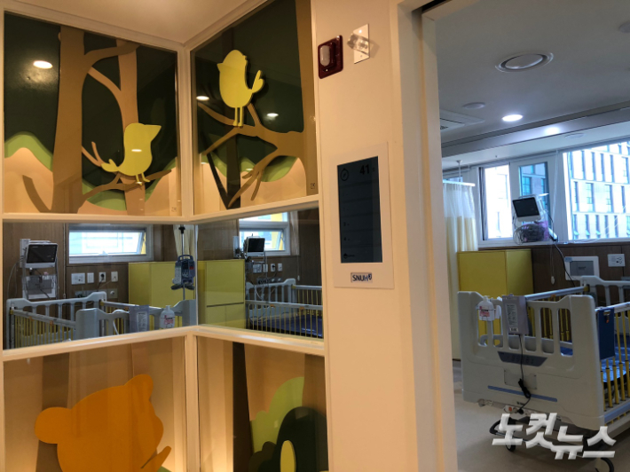 입원환자 이용부담 완화를 위해 병실이 모두 2인실·4인실인 도토리하우스의 내부는 아이들이 센터를 친근하게 느낄 수 있도록 '숲'을 컨셉으로 꾸며졌다. 이은지 기자