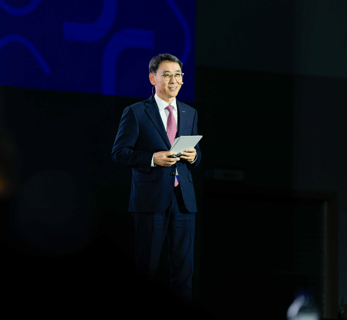 두산에너빌리티 정연인 사장이 지난 7일 '2023 인베스트 코리아 써밋'에서 발표하고 있다. 두산에너빌리티 제공