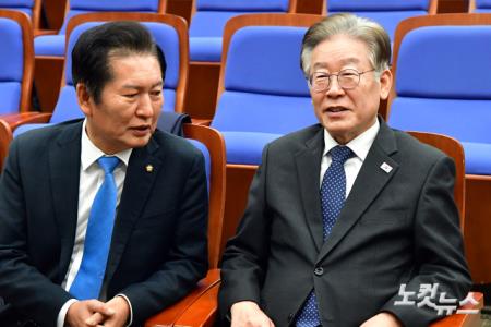 대화하는 이재명-정청래