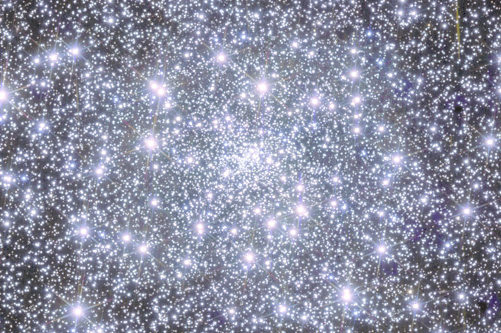 구상성단 NGC 6397의 중심부 확대 이미지. ESA/Euclid/Euclid Consortium/NASA, image processing by J.-C. Cuillandre (CEA Paris-Saclay), G. Anselmi, CC BY-SA 3.0 IGO
