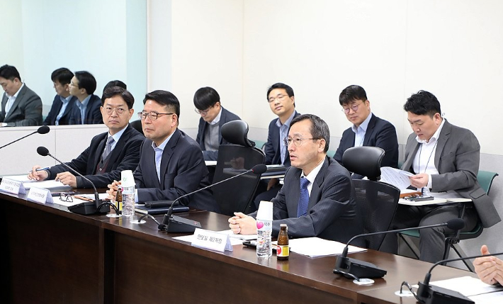 인성한 국가안보실 제2차장이 15일 서울 용산 대통령실에서 사이버안보 상황점검 회의를 주재하고 있다. 대통령실 제공