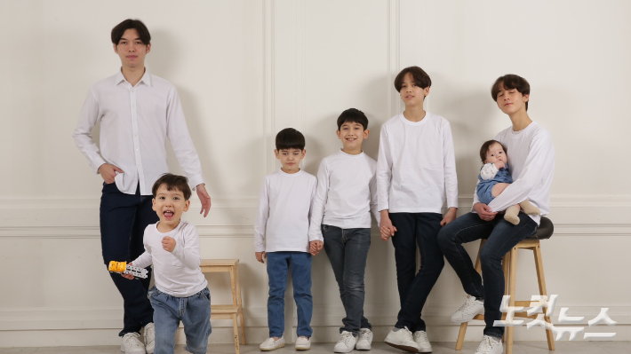 장석종 목사와 리사 테일러 사모에게 일곱 아들은 하나님의 축복이자 선물이다. 장석종 목사 제공
