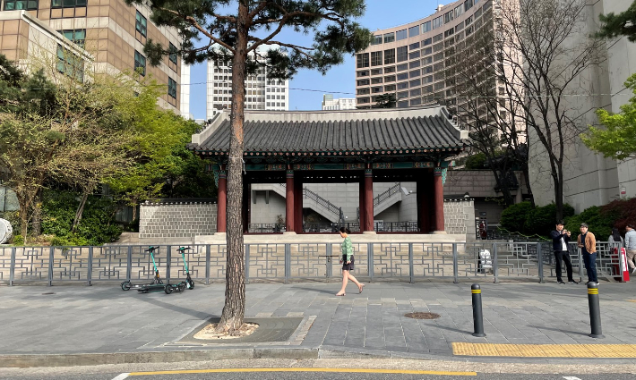 철제울타리가 설치돼 있는 환구단 정문 그래픽. 서울시 제공