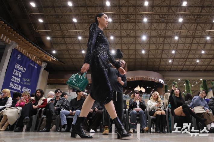 김포-하네다 노선 20주년 기념 패션쇼