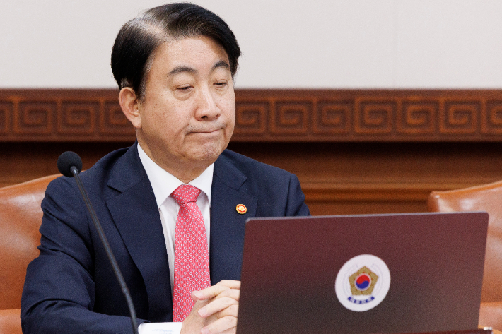 [속보]尹대통령, 이동관 방통위원장 사의 수용…면직안 재가