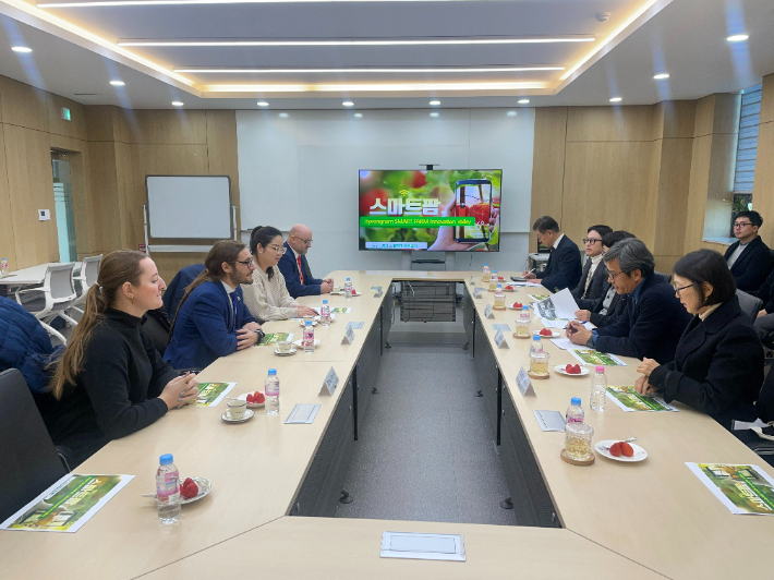 체코 우호협력 대표단 경남 방문. 경남도청 제공 