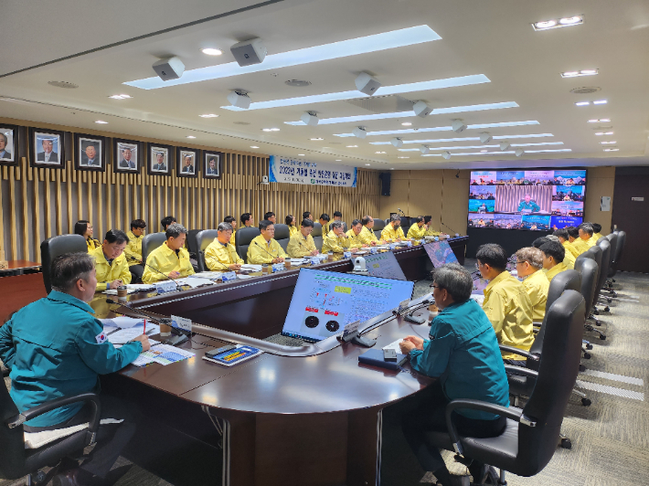 한수원이 지난달 30일 경주 본사에서 겨울철 안전운전 실천 다짐대회를 개최하고 있다. 한수원 제공