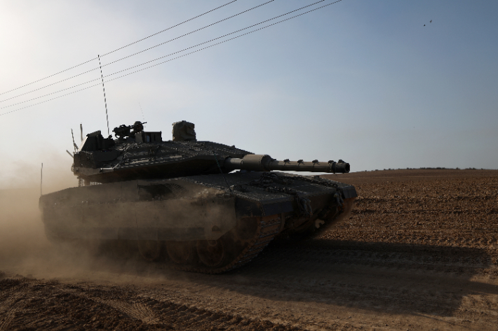 가자지구로 이동하는 이스라엘군 탱크. 연합뉴스